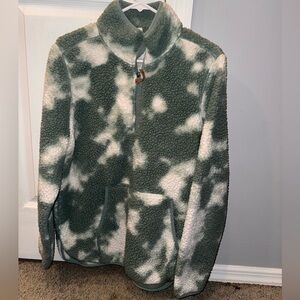 Green and White Sherpa Pullover